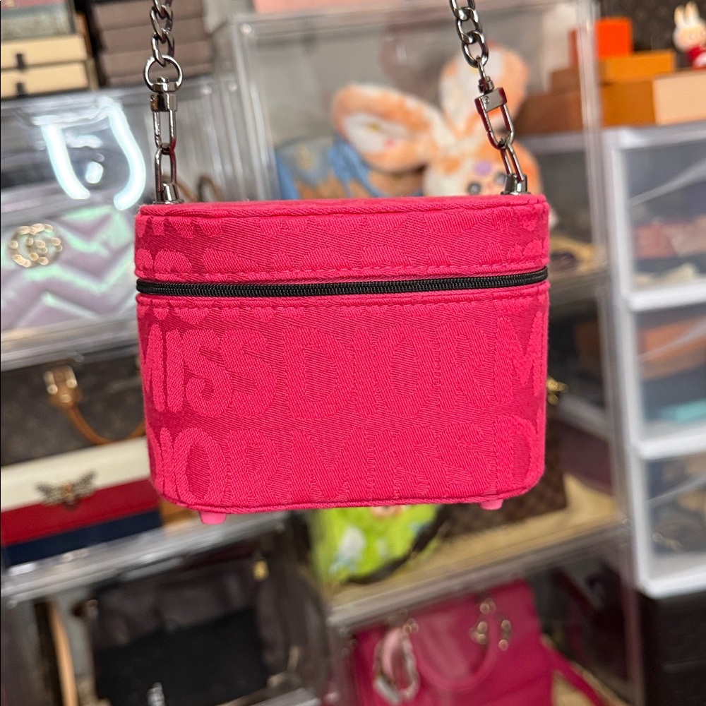 Dior Beauty Pouch